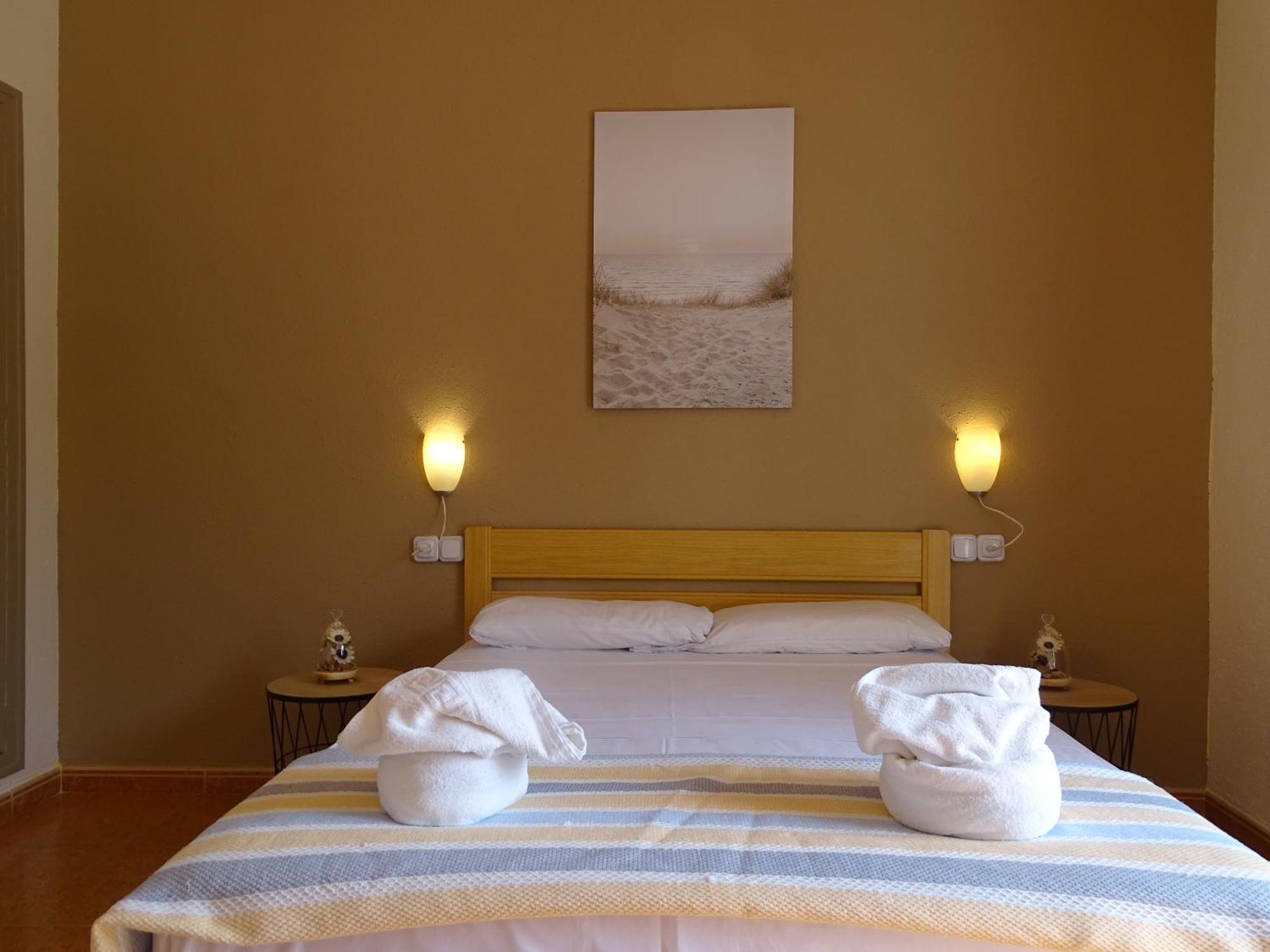 Hostal Lleida เซกูร์ เด กาลาเฟย์ ภายนอก รูปภาพ